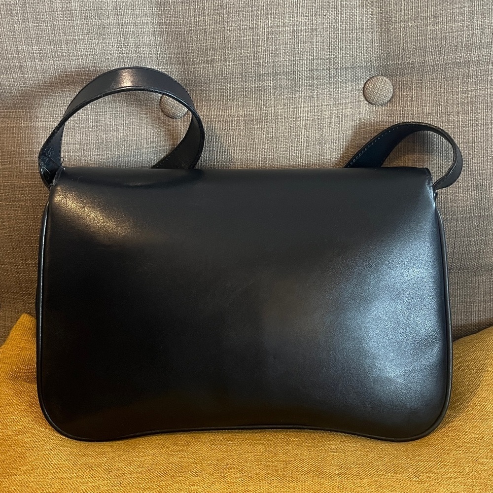 Vintage Celine Triomphe Flap Box Bag in Midnight gold hardware - Picture 9 of 16